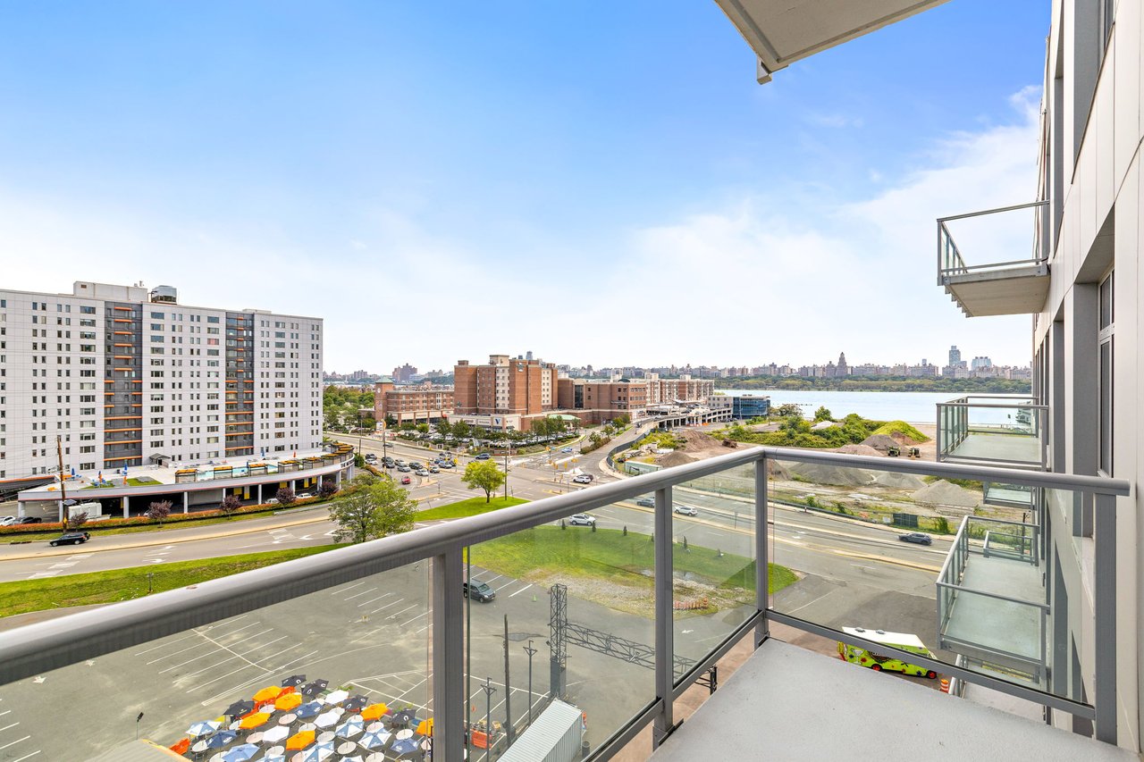 OTTO NW 2 BEDROOM | 2 BATHROOM
