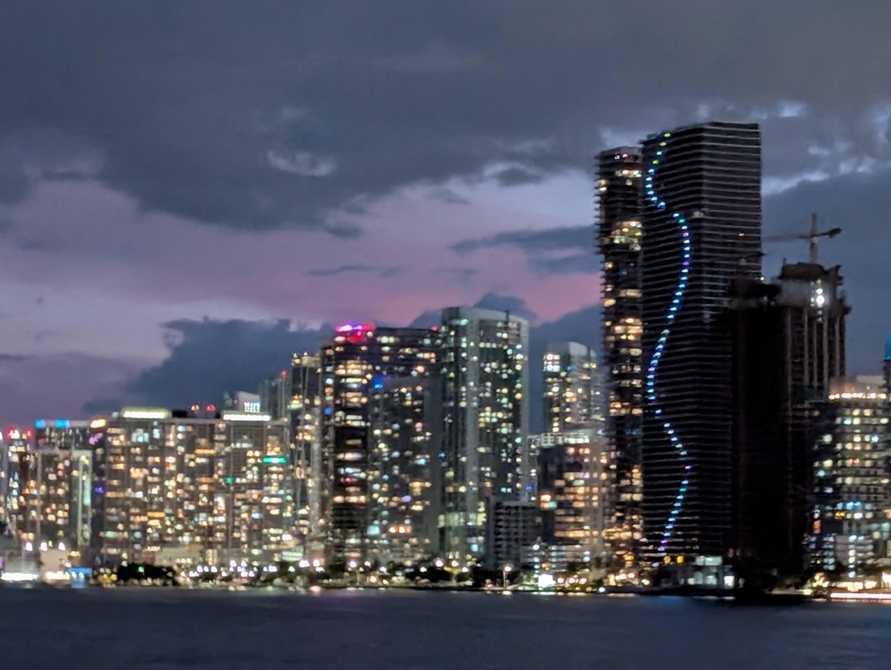 April 2025 | Photos: Color-Changing Lighting System Unveiled at New 62-Story Aria Reserve
