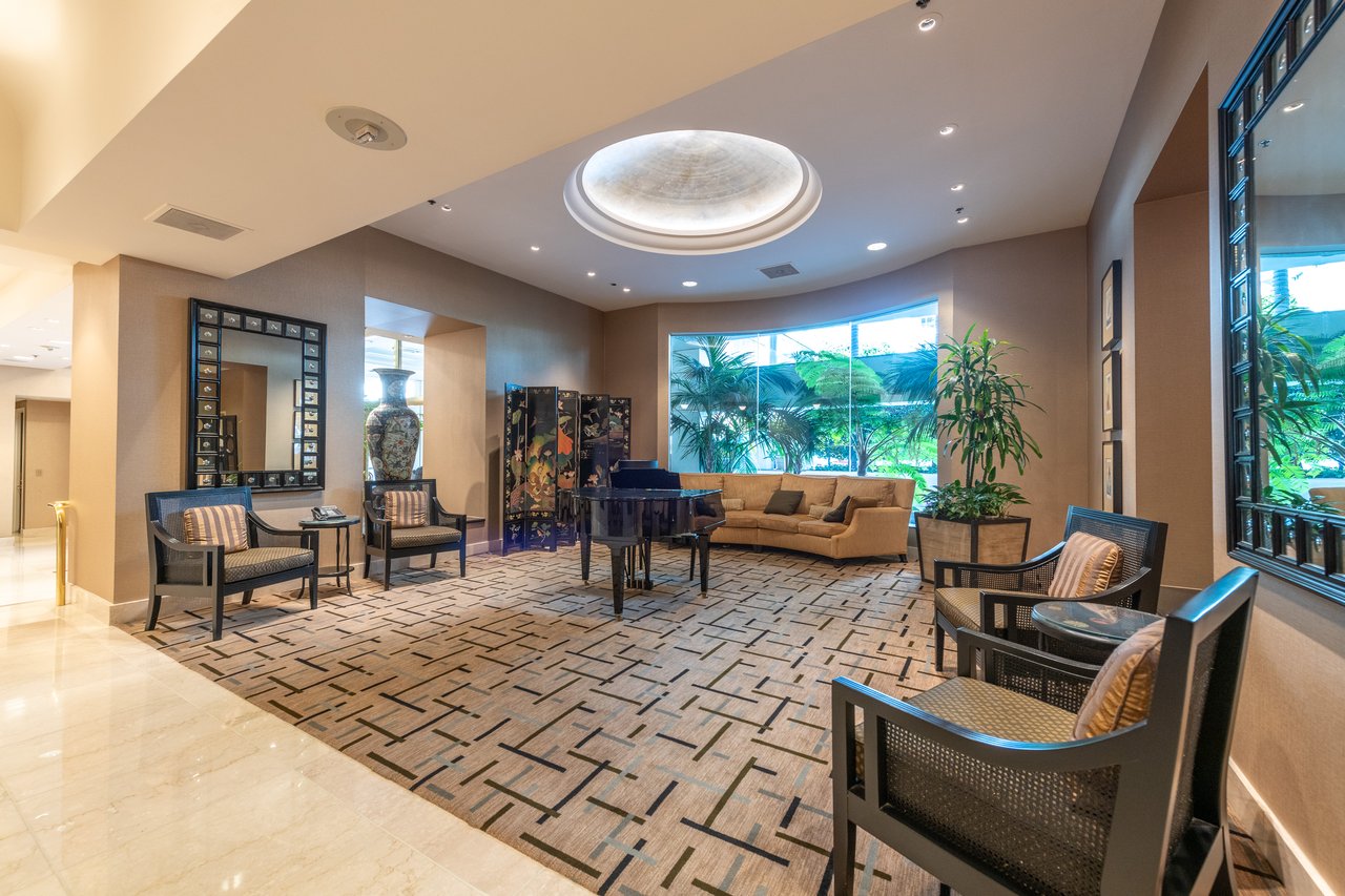 10724 Wilshire Blvd #513