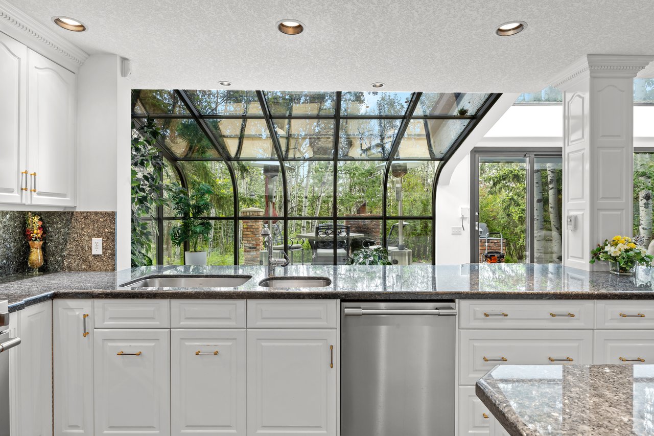 7 Biggar Heights Bay