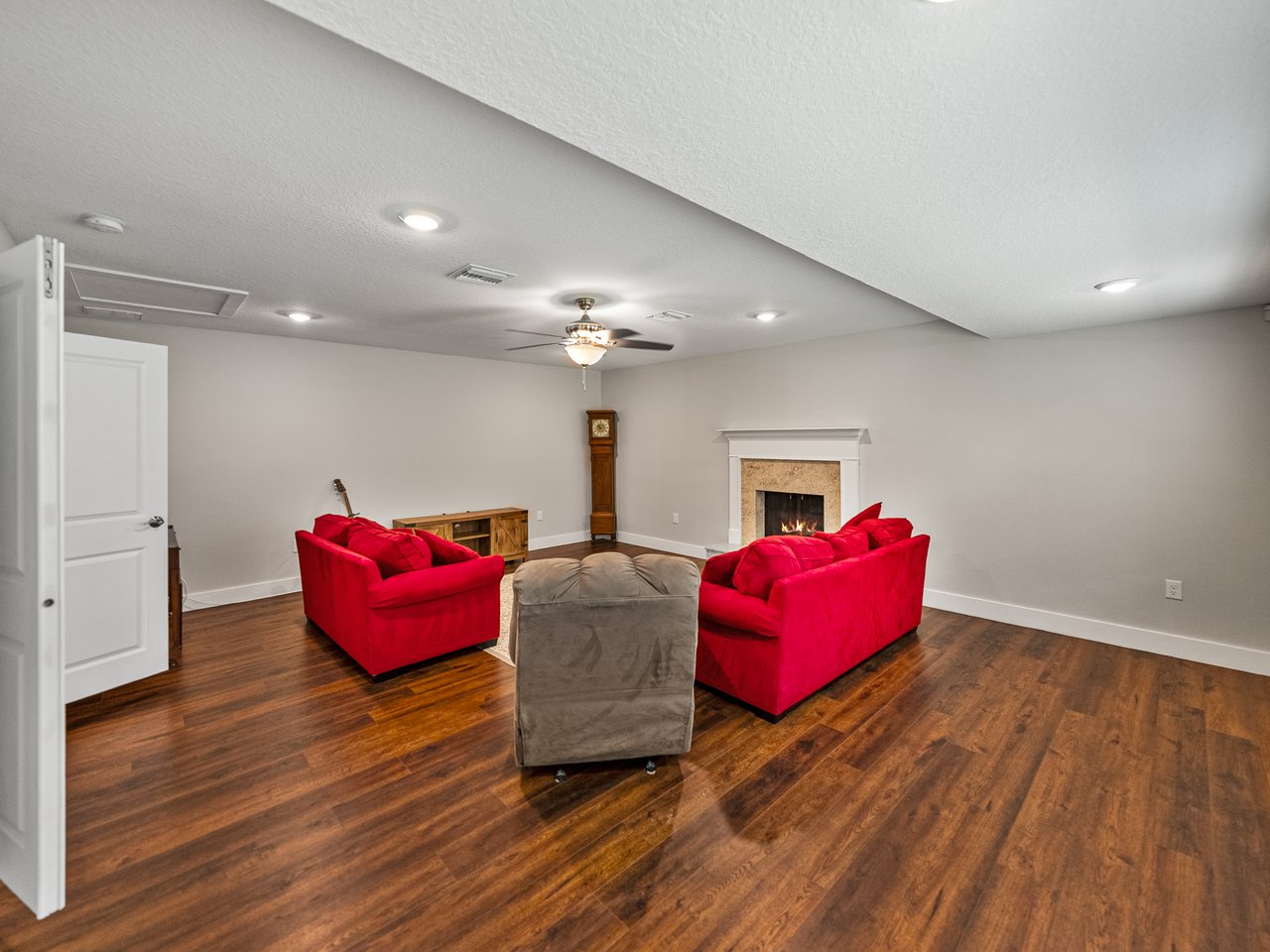 38020 COLEMAN AVE