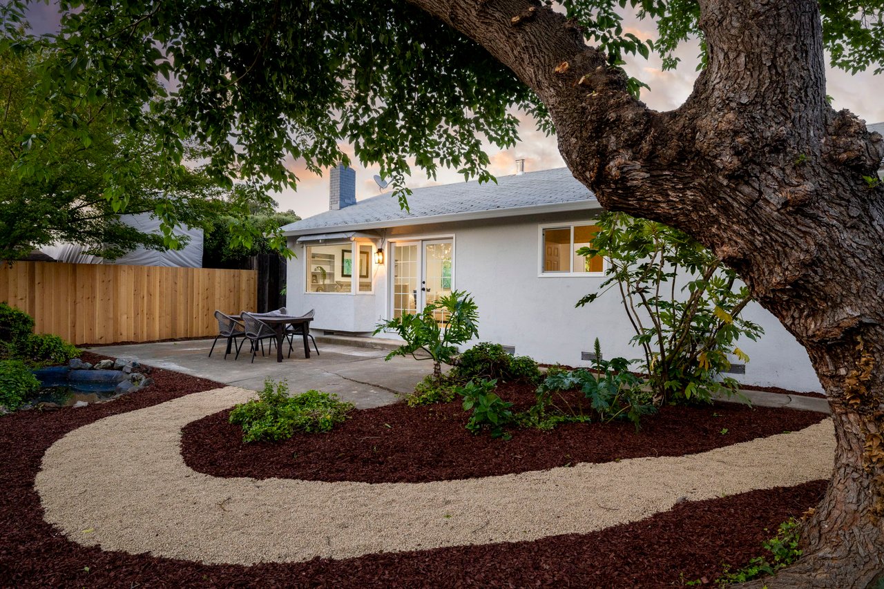 1007 Harold Ln