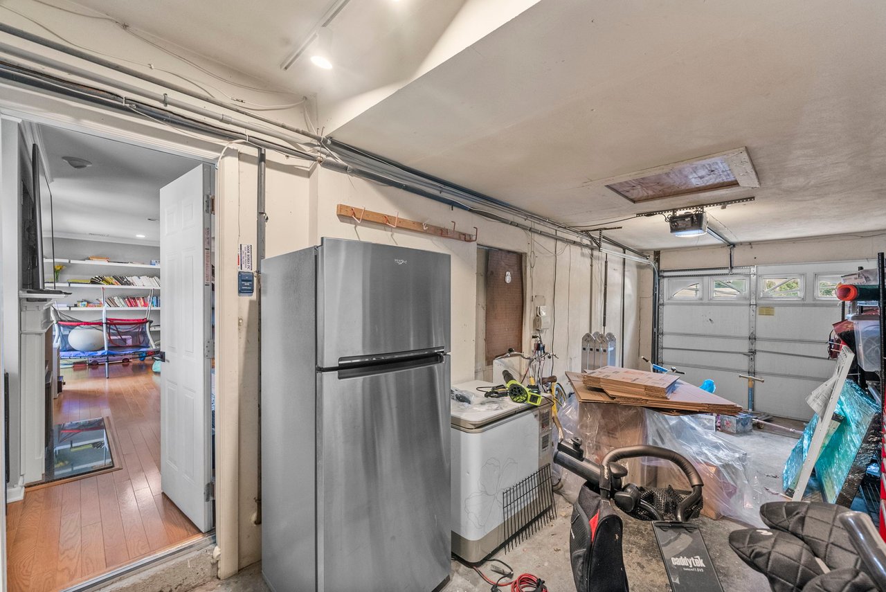 200 Hillside Ave, River Edge, NJ 07661
