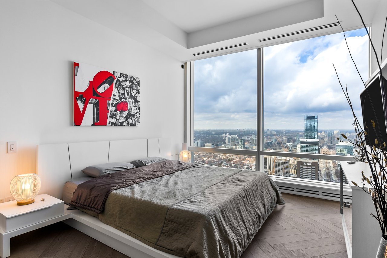 Suite 5804- 180 University Avenue