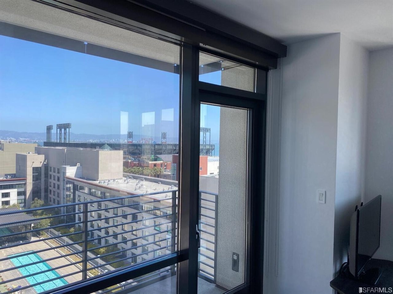 260 King, Apt. 1303