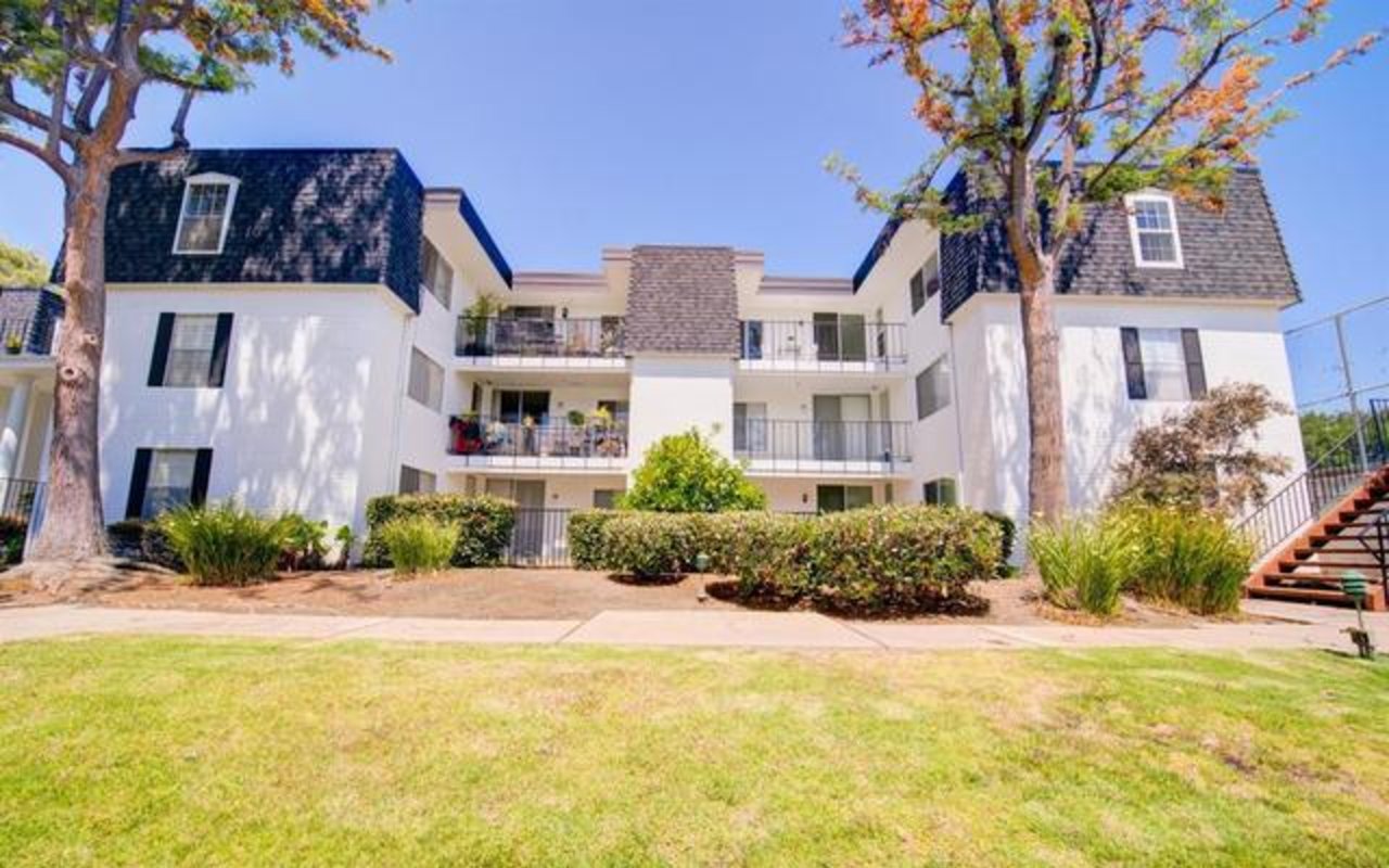 1943 Mt Vernon Ct, #302