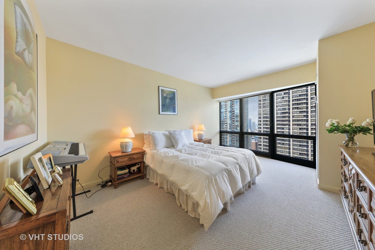 100 E Huron St #2401