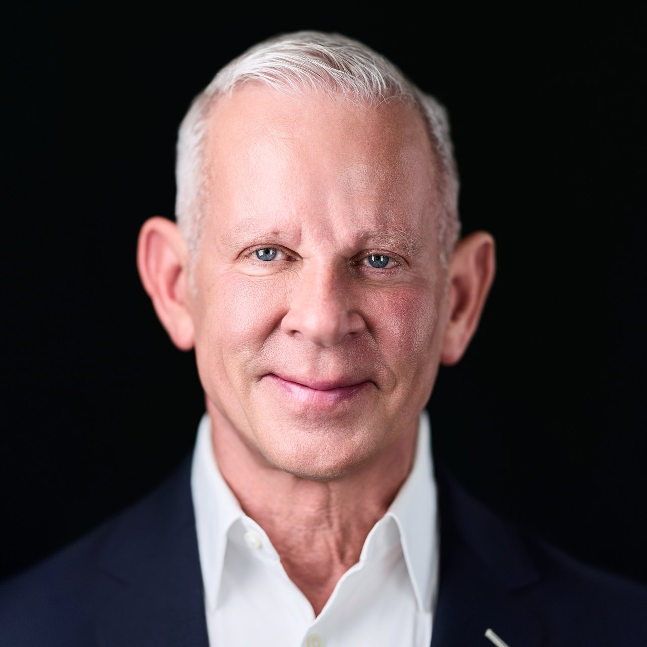 L. Russell Gray San Diego, CA Real Estate Agent Headshot