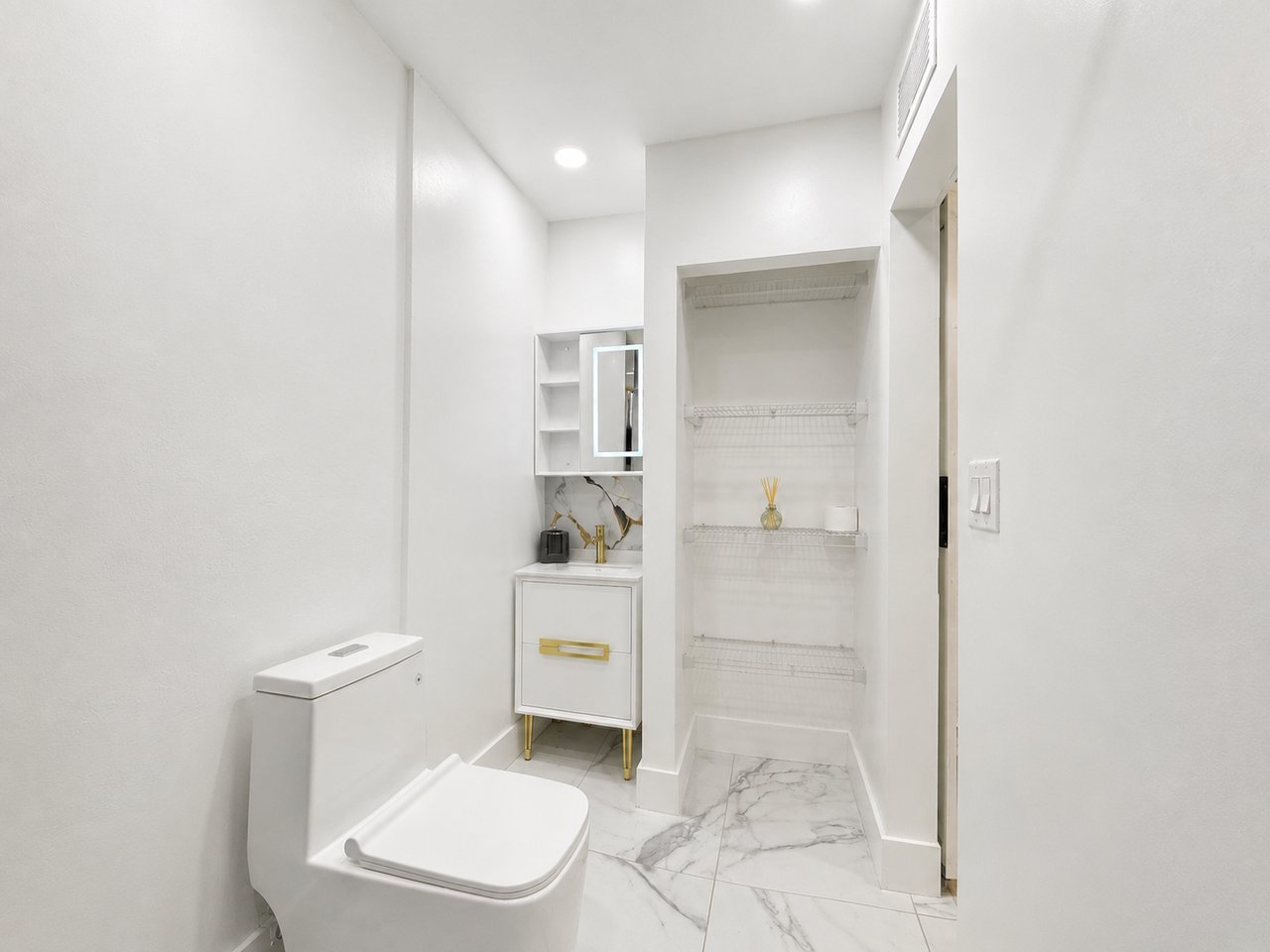 The Modern Flex Residence 