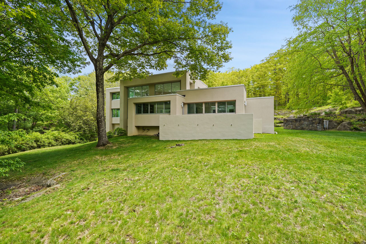 71 Old Stone Hill Road