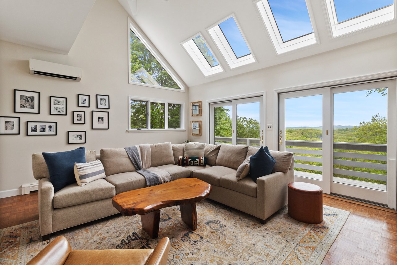30 Woodcrest Terrace
