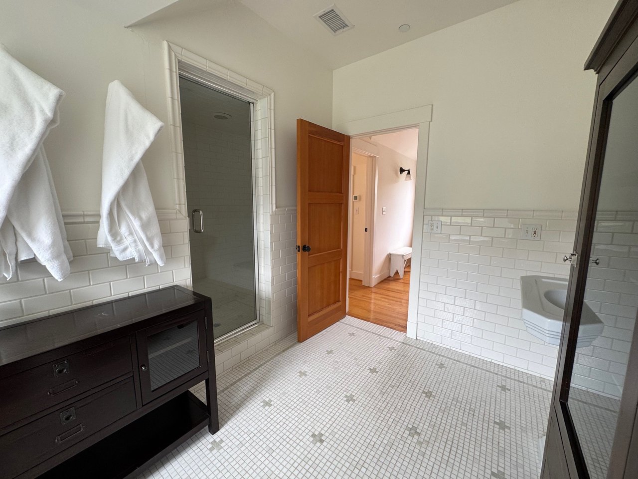 Country Farmhouse for Rent