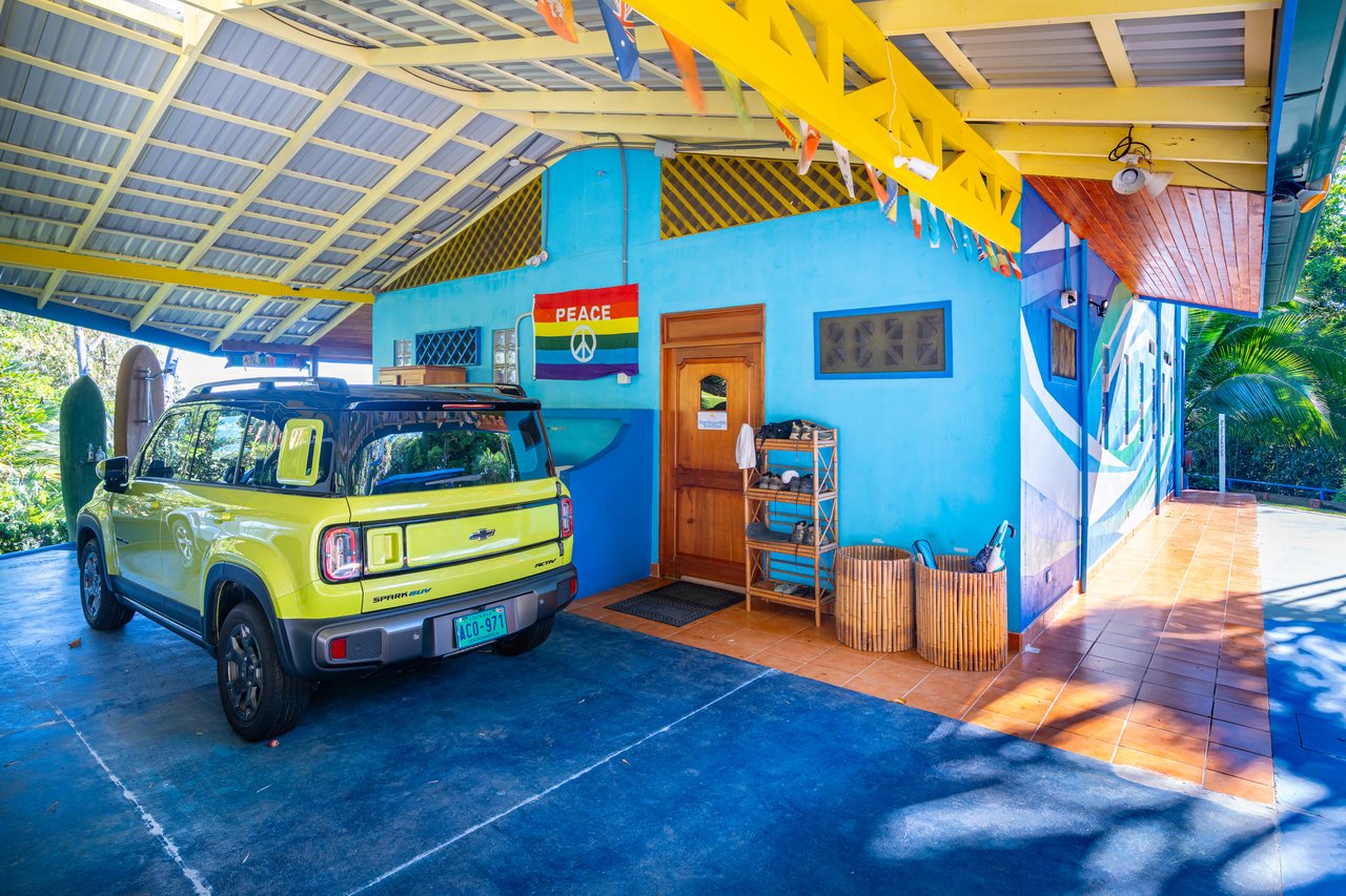 Casa Vista Harmonia, Legendary Ocean Views and Sustainable Living!