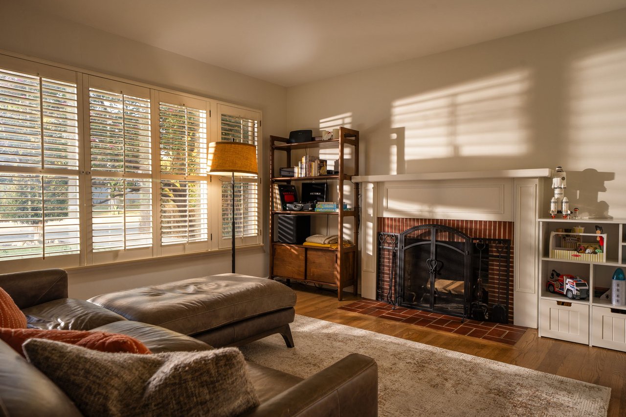 226 E Villanova