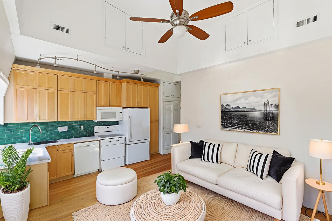 326 Independence Ave SE