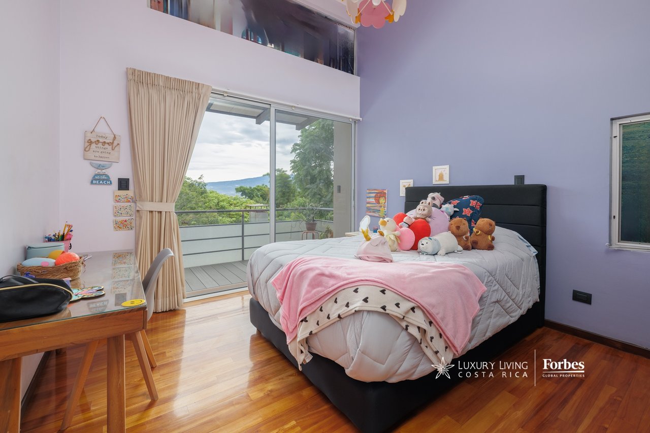 21441 - Luxury Three-Story Home Surrounded by Forest in Santa Ana