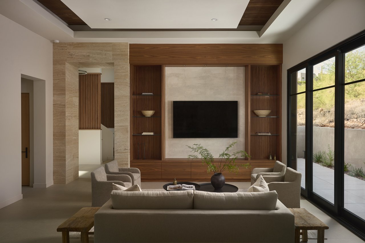 9619 N SOLITUDE Canyon