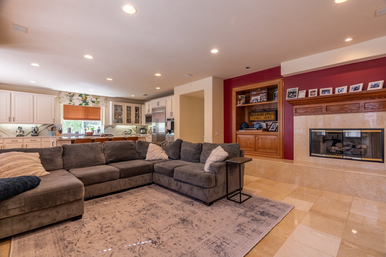 4314 Via Cerritos