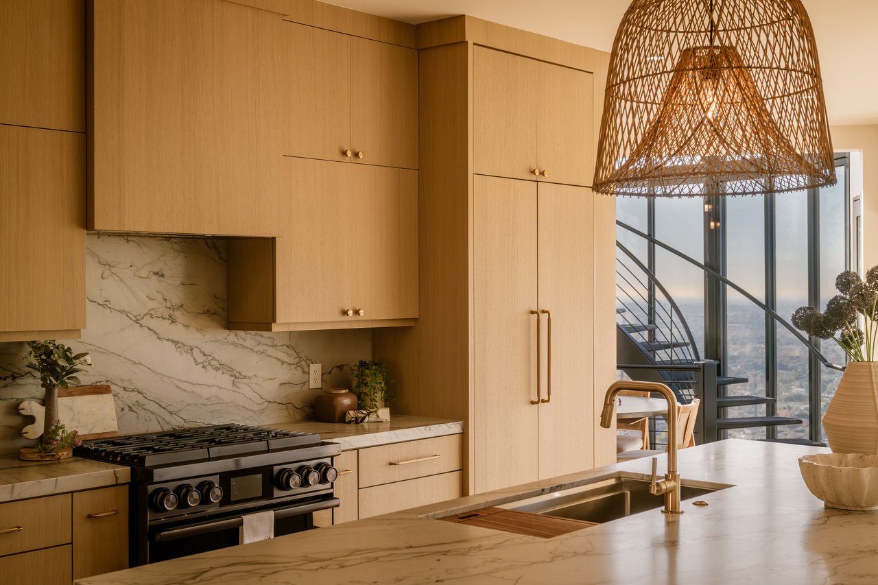 contact-form-background