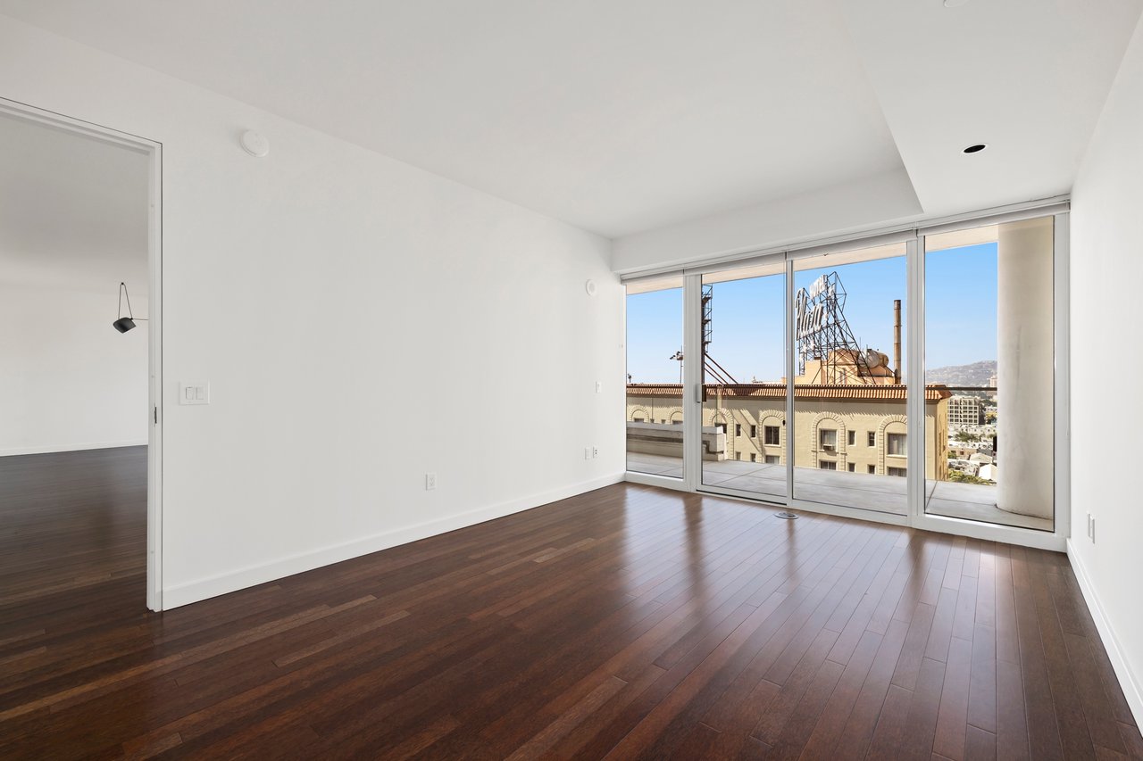 6250 Hollywood Blvd Unit: 12I
