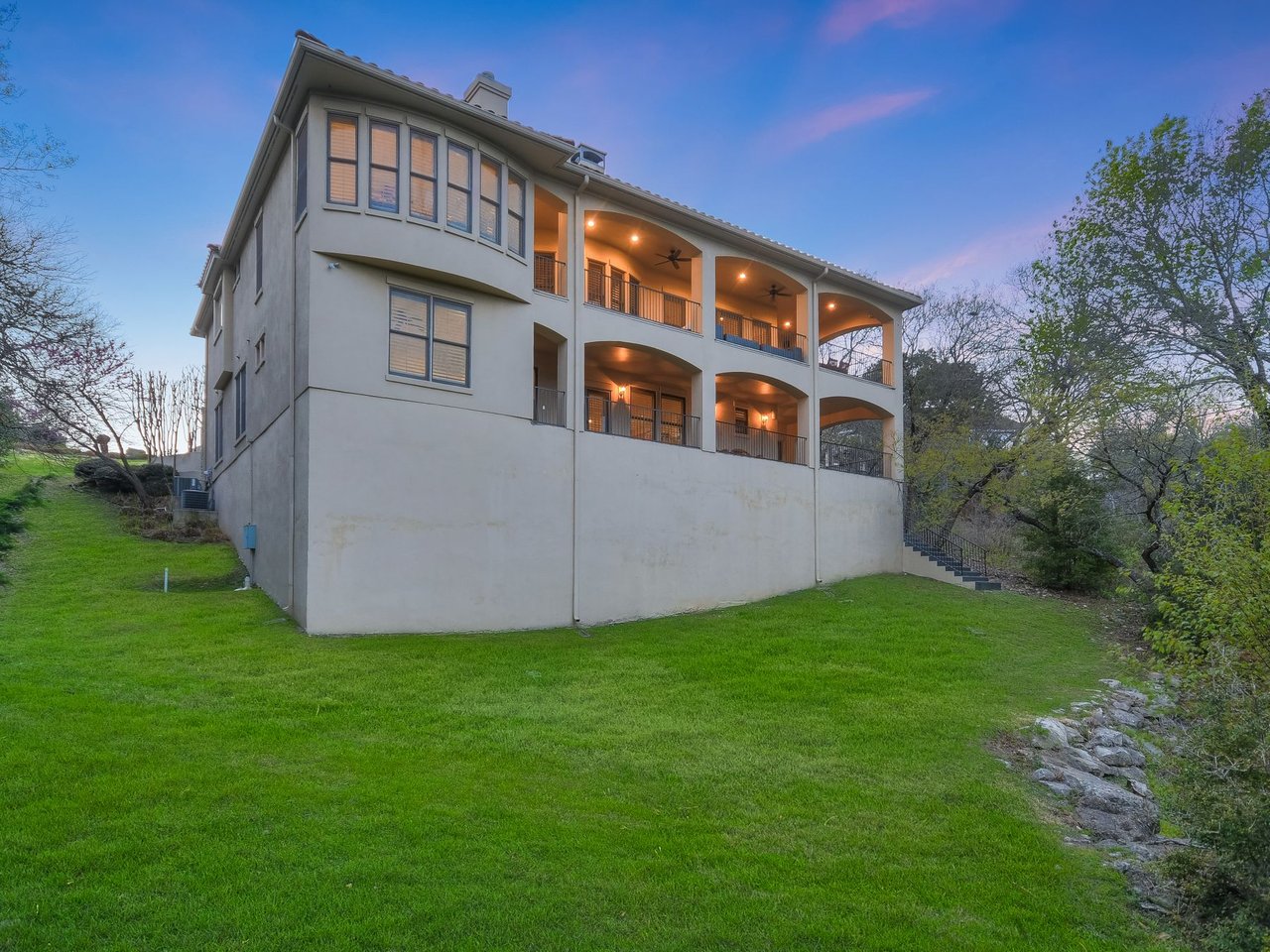 Luxurious Remodel in Davenport Ranch