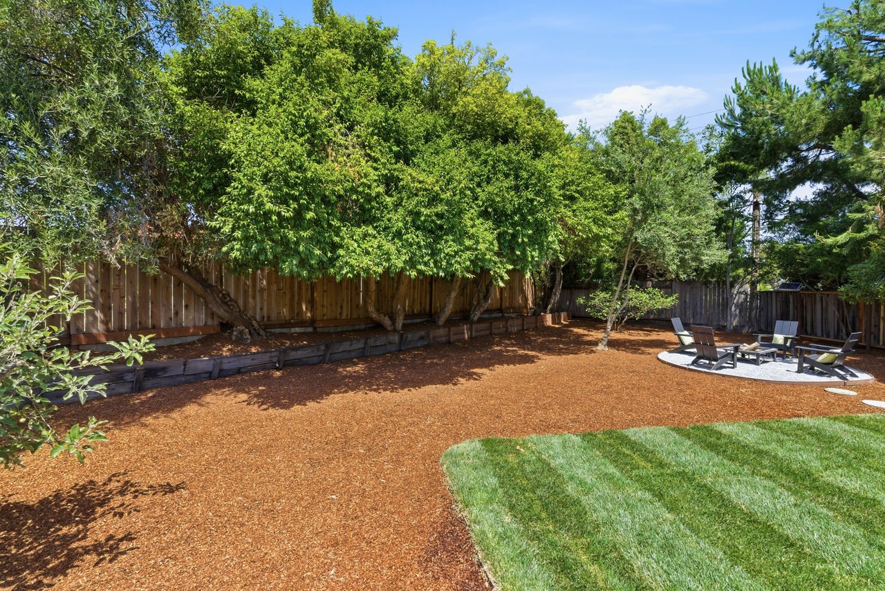 831 Mangrove Avenue