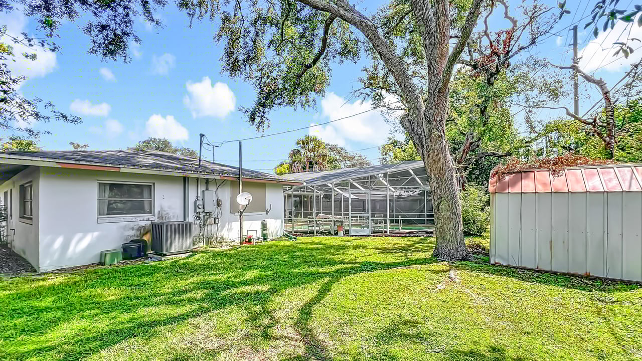 Potential in Maitland's English Estates