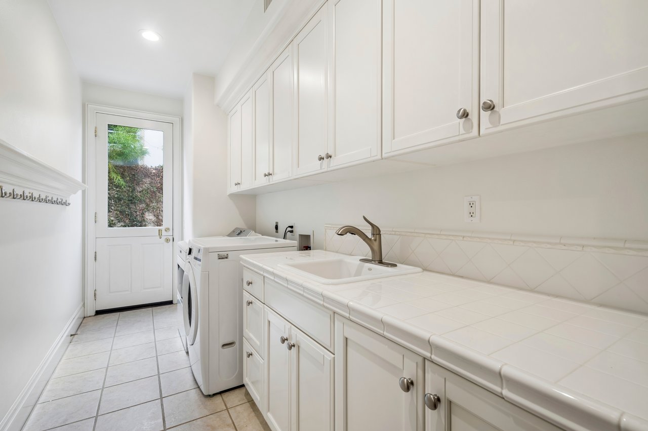 15 Jupiter Hills Drive