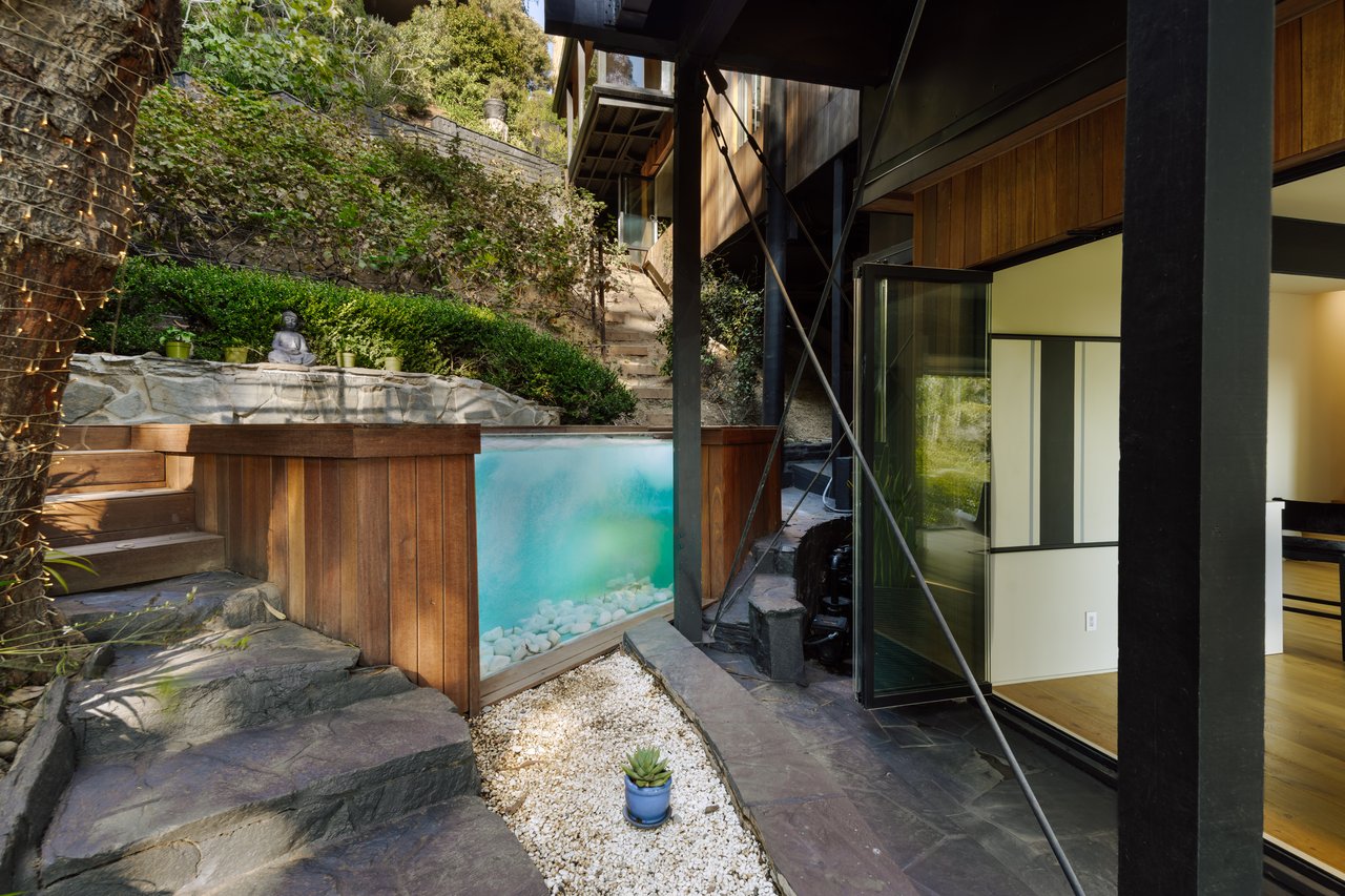 1509 Amalfi Dr 