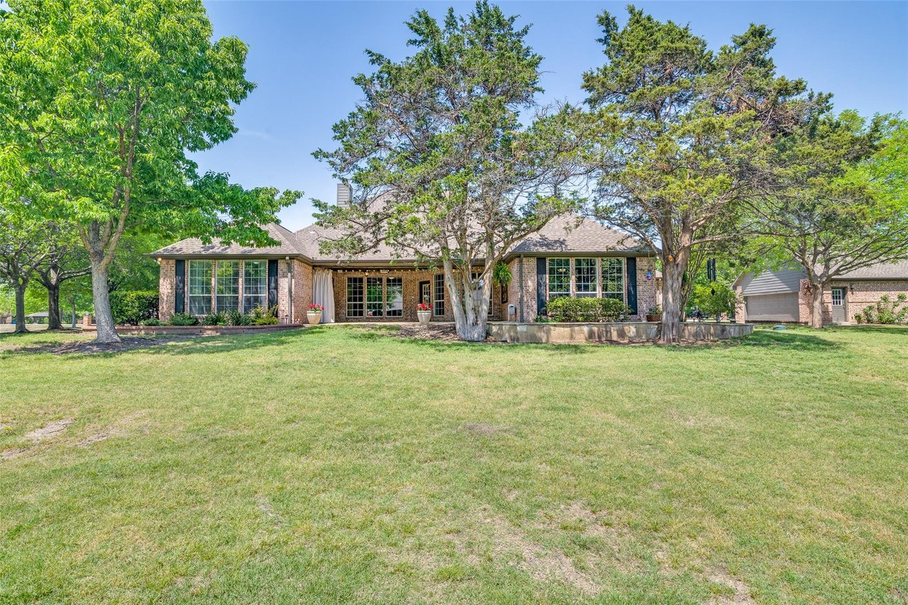 Angie Johnson Represents Buyer on 240 Arthur Court, Lucas
