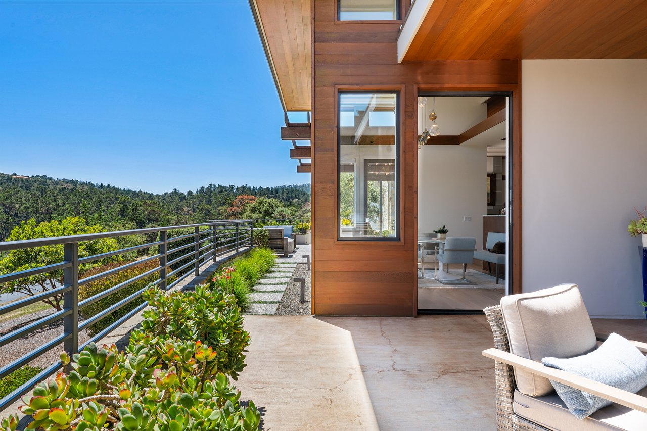 7536 Canada Vista Way