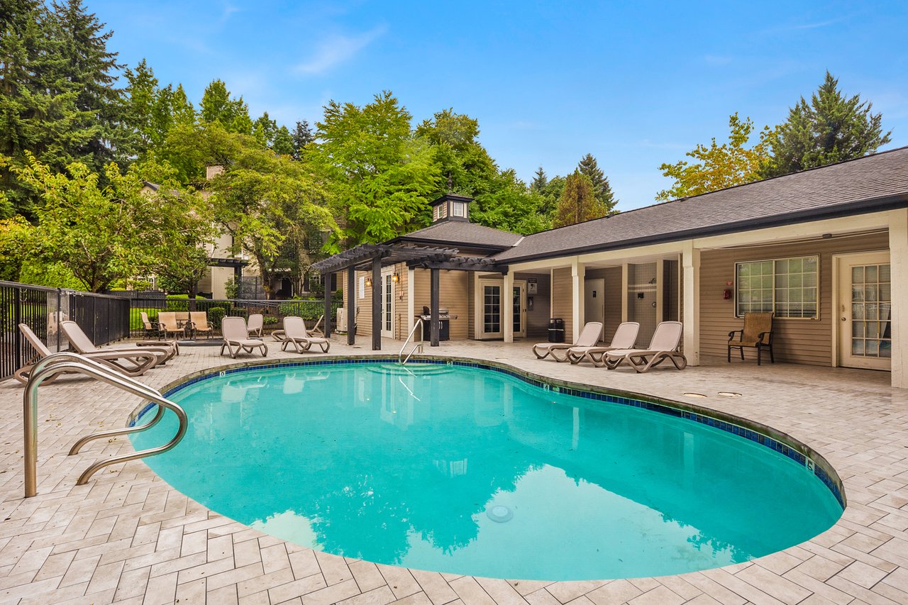 215 9th Street Unit: D102