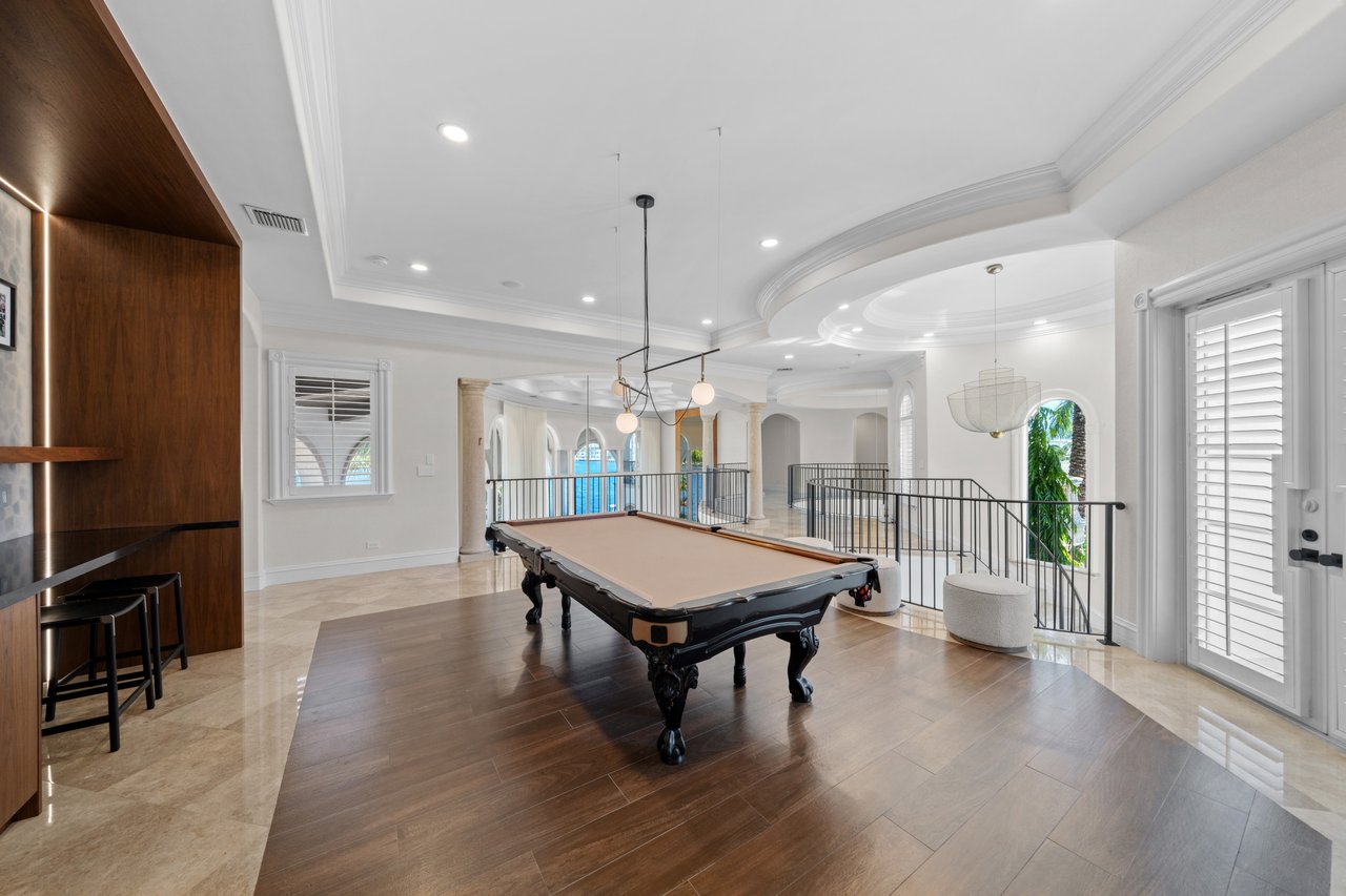 2593 SE 8th St, Pompano Beach, FL 33062