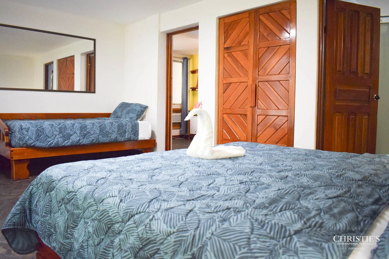 Hotel Las Tortugas - Legendary Beachfront Boutique Hotel