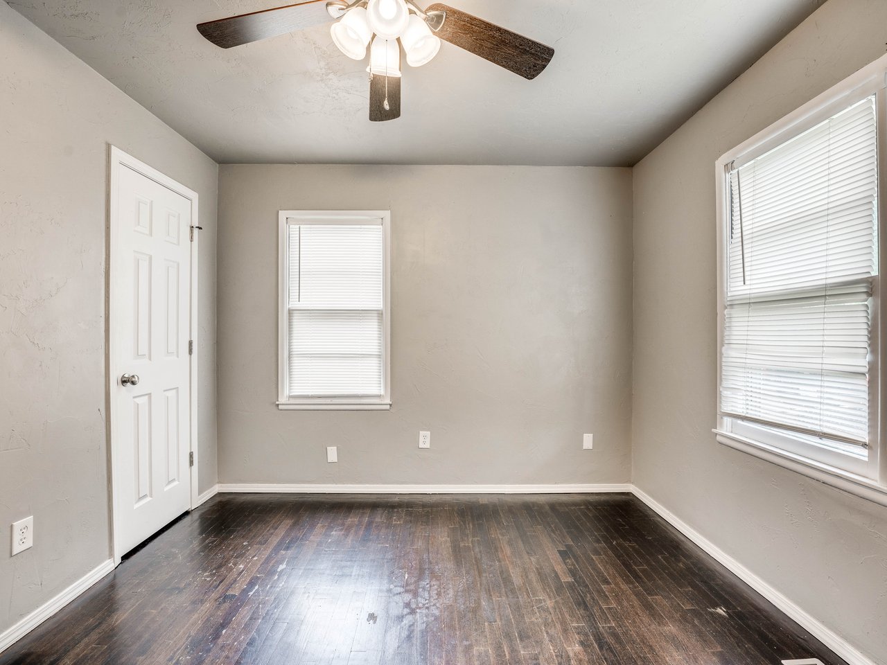 1313 Laverne