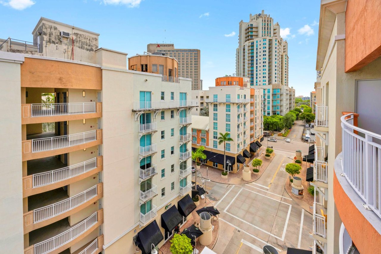 Penthouse Living in Downtown Dadeland