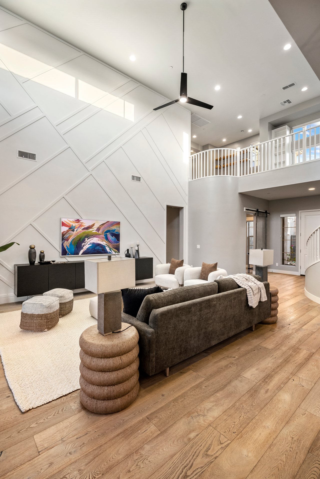 3020 E LOS GATOS Drive