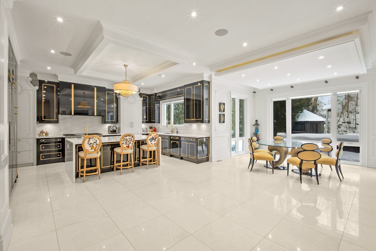 A Rare Ravine Estate