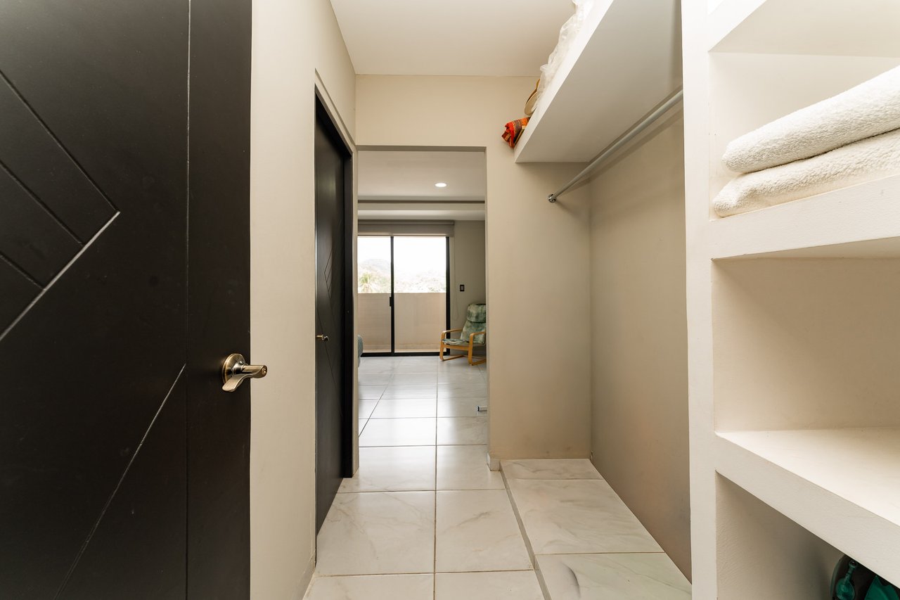 2 Bedroom, Condo, Downtown Condo