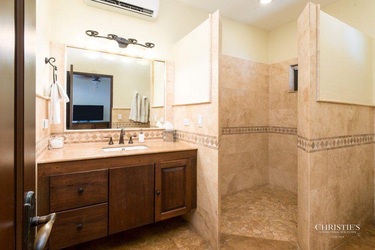 Casa Playa Bonita | Beachfront Luxury Estate in Playa Flamingo
