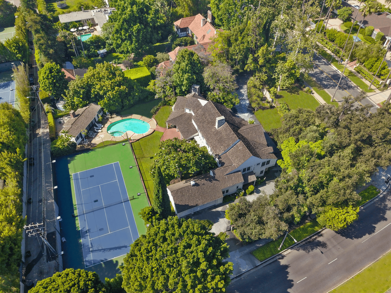 Top Real Estate Agents Experience Record-Setting Year