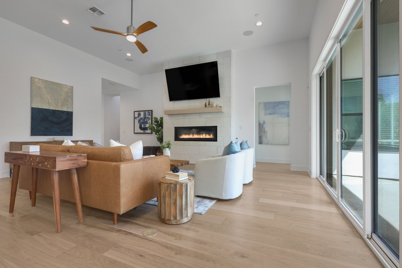 4011 Independent WAY