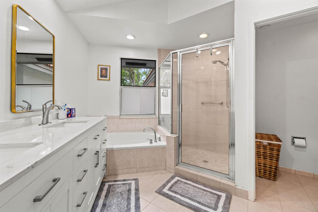 2011 NW 53rd St