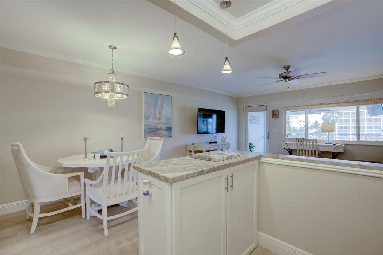 111 Shore Court Ct # 305