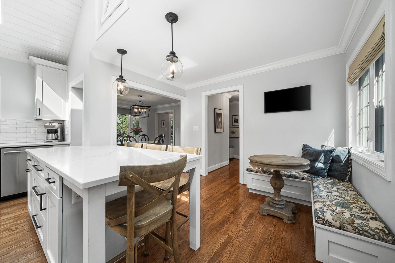1138 Cameron Rd