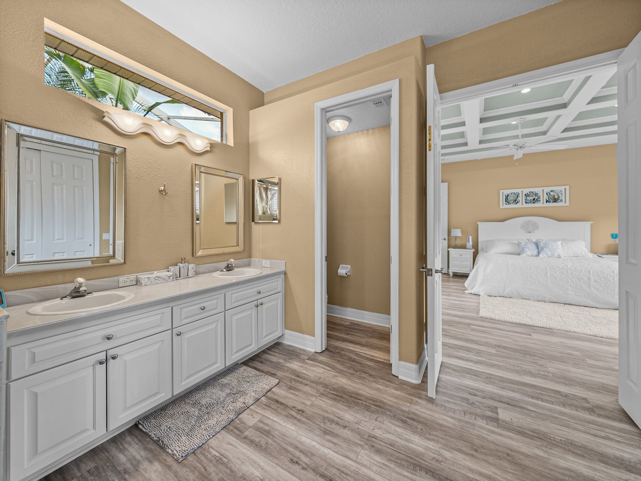 12413 WOODLANDS CIR