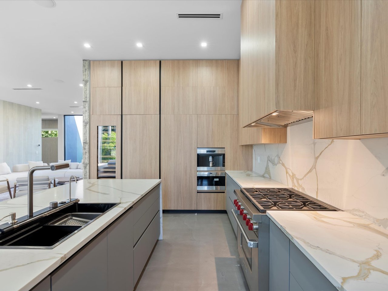 871 NE 83rd Street