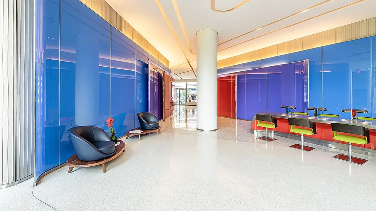 4610 Center Blvd #523