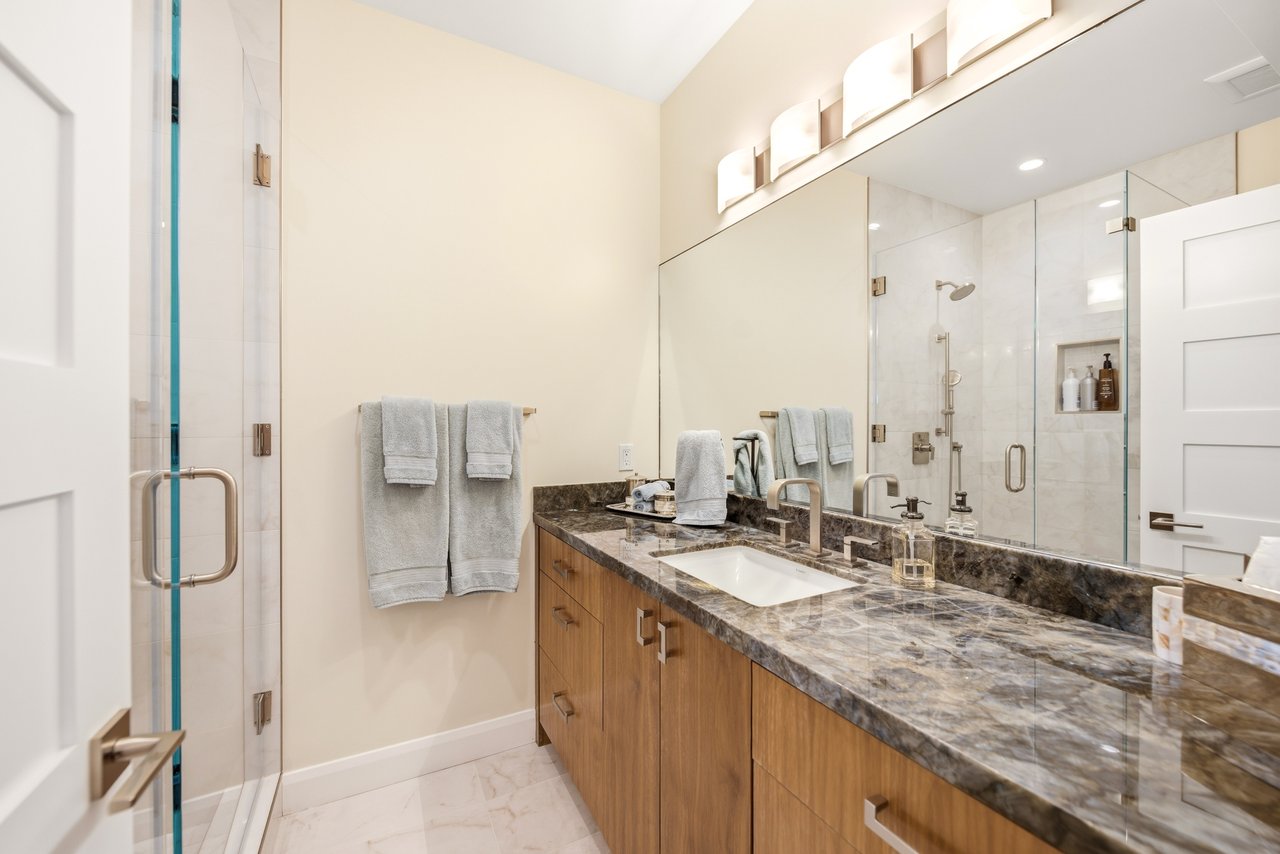 27008 Old Chimney Rd