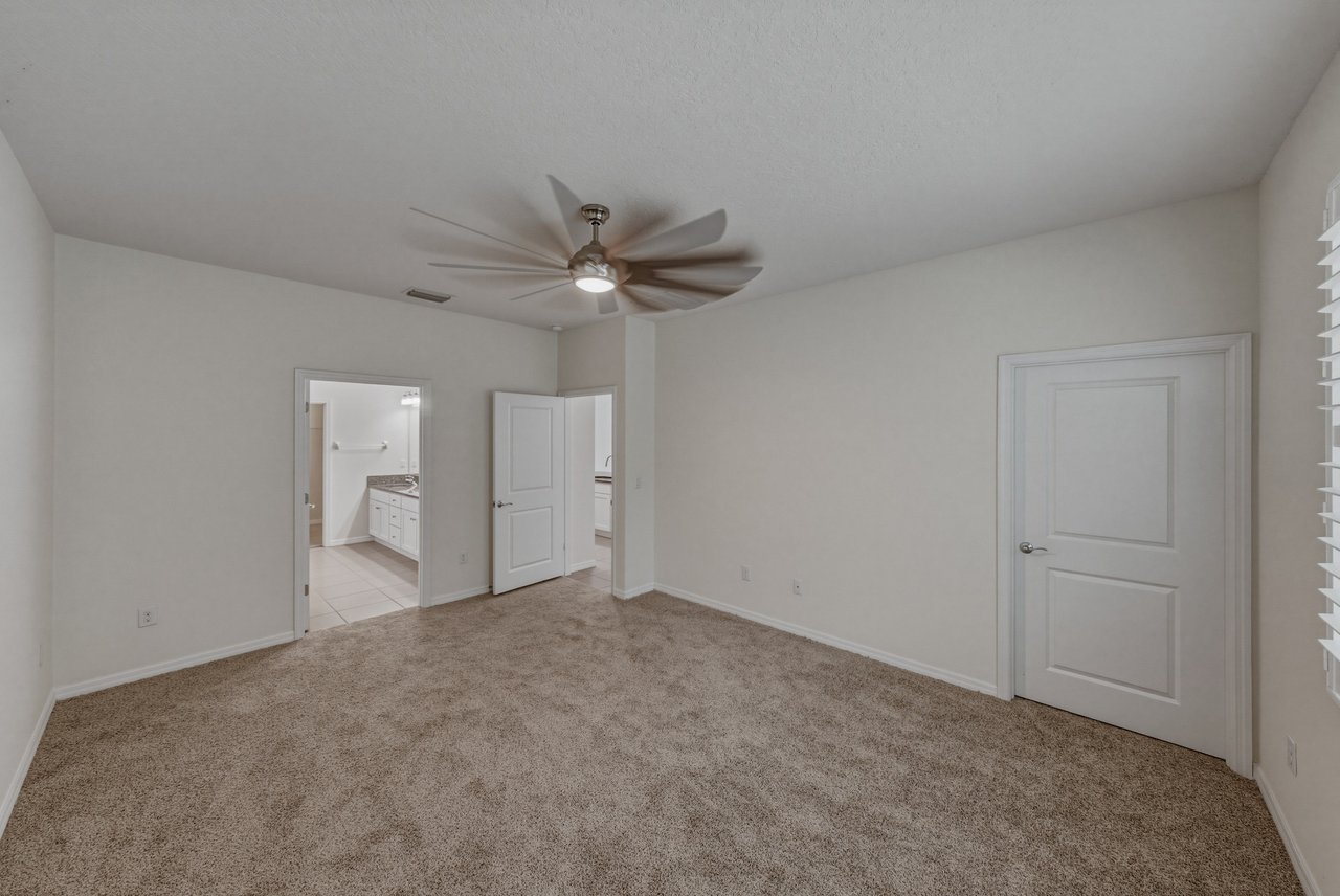 12322 EASTPOINTE DR